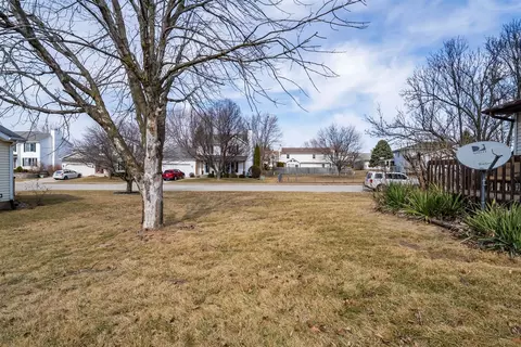 Exterior - 1609 Beech St #B, Normal, IL 61761 photo 7 of 9