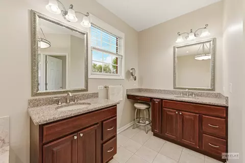 Bath - 2953 N 4459th Rd, Newark, IL 60541 photo 2 of 4