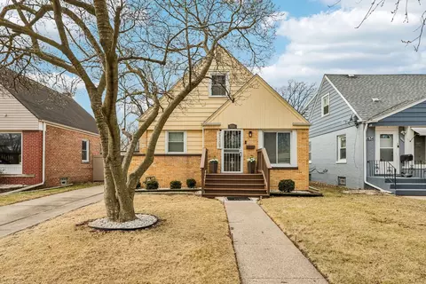 1636 State Line Rd, Calumet City, IL 60409
