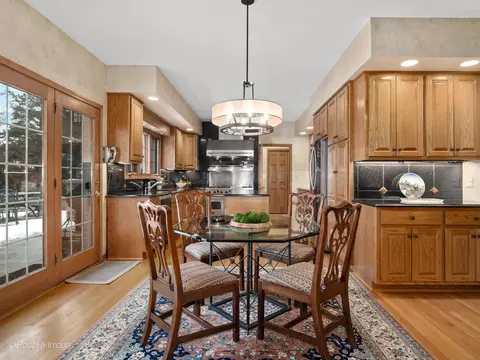 Kitchen - 15 W601 81st St, Burr Ridge, IL 60527 photo 1 of 4