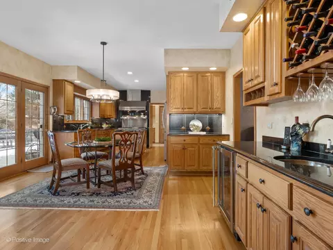 Kitchen - 15 W601 81st St, Burr Ridge, IL 60527 photo 4 of 4