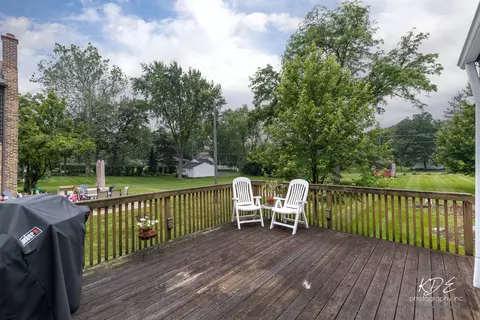 Exterior - 330 S Maple St, Itasca, IL 60143 photo 2 of 12
