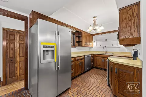 Kitchen - 330 S Maple St, Itasca, IL 60143 photo 1 of 5