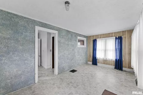 Living - 217 40th St, Moline, IL 61265 photo 3 of 3