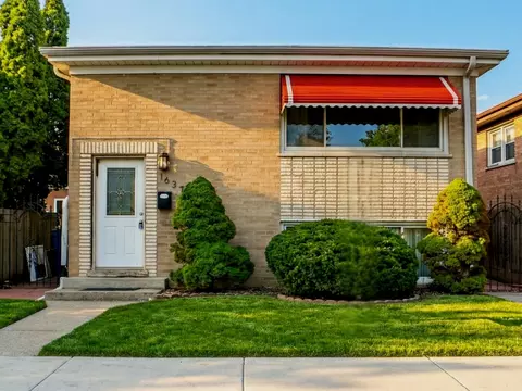 1637 N 34th Ave, Melrose Park, IL 60160