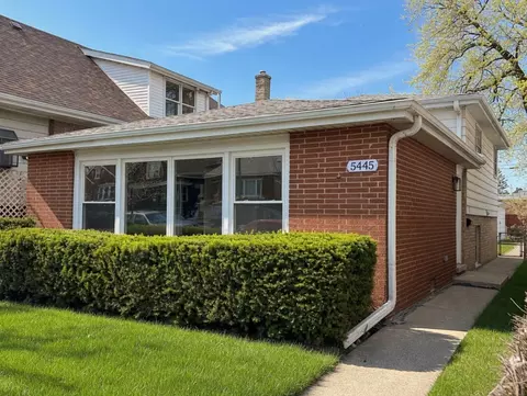 5445 S 73rd Ave, Summit, IL 60501