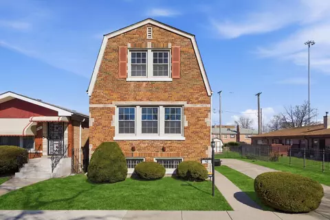 40 W 81st St, Chicago, IL 60620