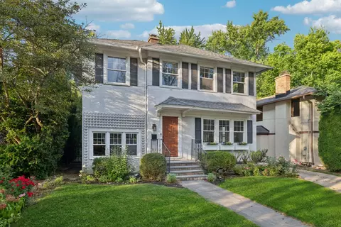 607 Orchard Ln, Winnetka, IL 60093