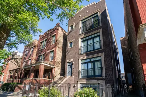 817 N Winchester Ave #3, Chicago, IL 60622