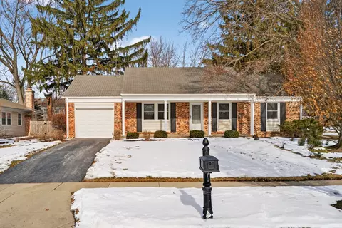 1161 Parker Ln, Buffalo Grove, IL 60089