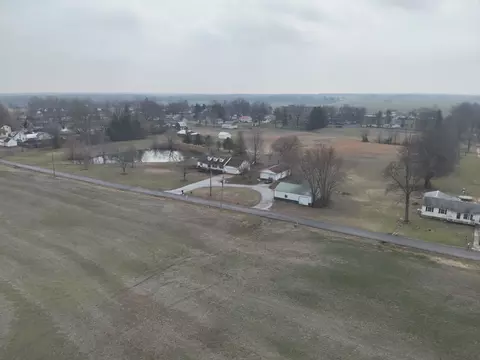 View/Area - 325 W North St, Dix, IL 62830 photo 3 of 7