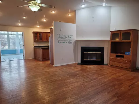 Living - 325 W North St, Dix, IL 62830 photo 1 of 5