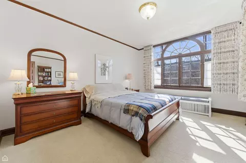 Bedroom - 1222 E 56th St, Chicago, IL 60637 photo 1 of 7