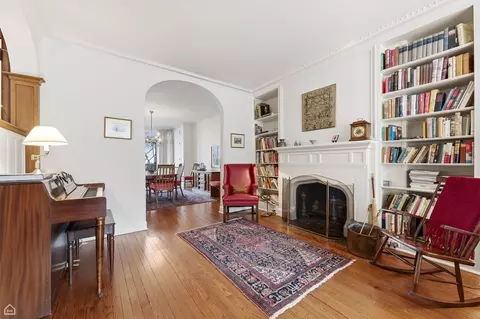 Living - 1222 E 56th St, Chicago, IL 60637 photo 4 of 4