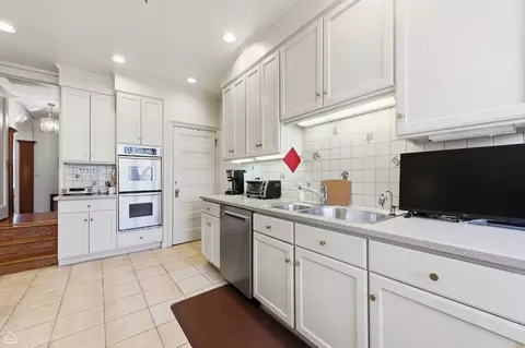 Kitchen - 1222 E 56th St, Chicago, IL 60637 photo 2 of 2
