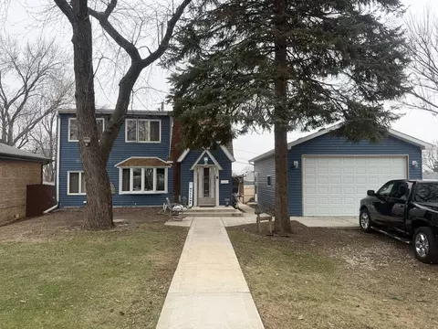 8728 S Rockwell Ave, Evergreen Park, IL 60805