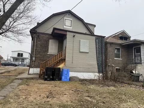 Exterior - 9329 S Colfax Ave, Chicago, IL 60617 photo 3 of 4