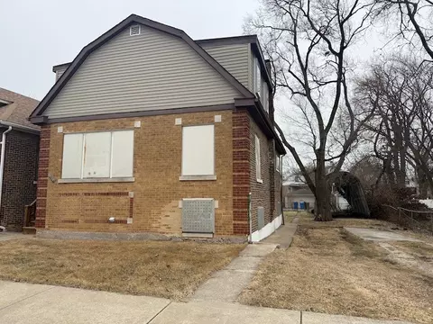 Exterior - 9329 S Colfax Ave, Chicago, IL 60617 photo 2 of 4
