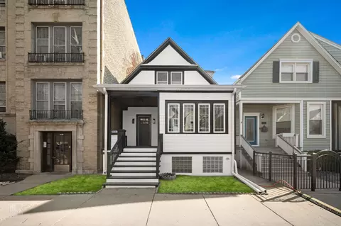 3641 N Hermitage Ave, Chicago, IL 60613