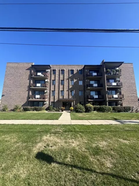 7945 S Oketo Ave #408, Bridgeview, IL 60455
