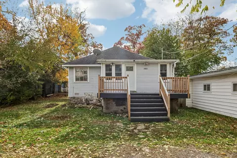 18631 W Main St, Grayslake, IL 60030