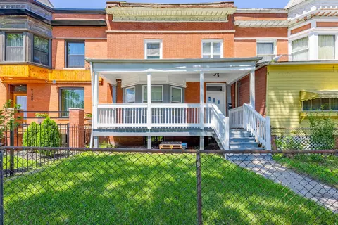 1310 E 72nd St, Chicago, IL 60619