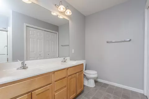 Bath - 450 Beechwood Ct, Normal, IL 61761 photo 1 of 3