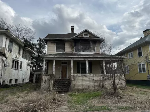 617 27th St, Cairo, IL 62914