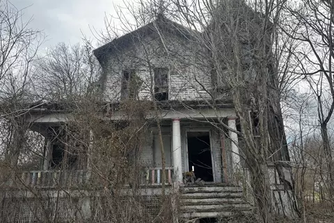 613 Martin Luther King Jr Ave, Cairo, IL 62914