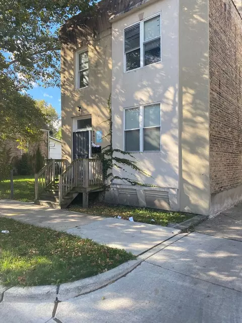 7614 S Maryland Ave, Chicago, IL 60619