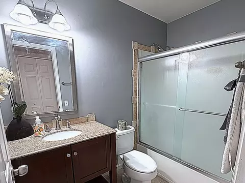 Bath - Undisclosed, Algonquin, IL 60102 photo 2 of 4