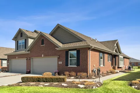 25613 S Riley Erin Rd, Manhattan, IL 60442