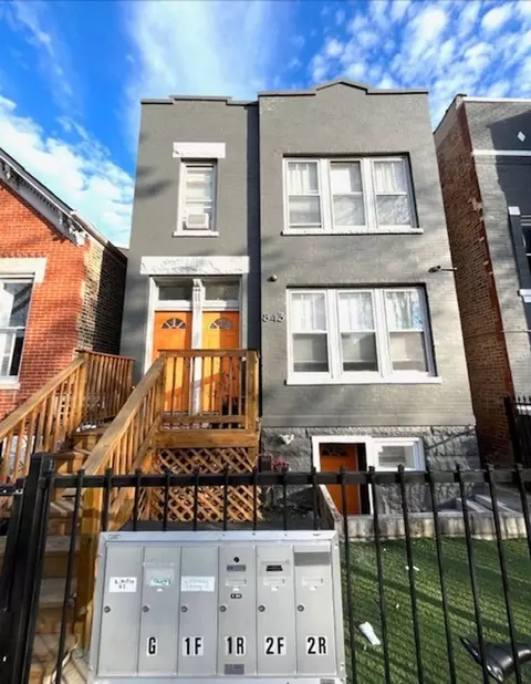 843 N Francisco Ave, Chicago, IL 60622