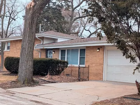 1722 168th St, Hazel Crest, IL 60429