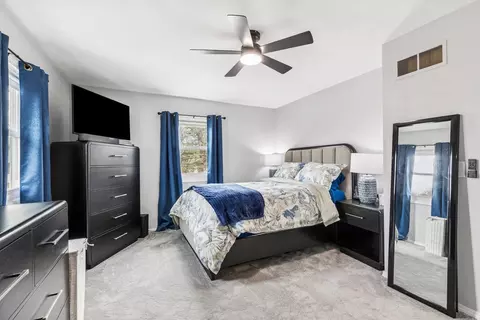 Bedroom - 2501 2nd St, Moline, IL 61265 photo 2 of 11