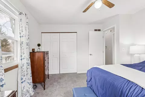 Bedroom - 2501 2nd St, Moline, IL 61265 photo 6 of 11