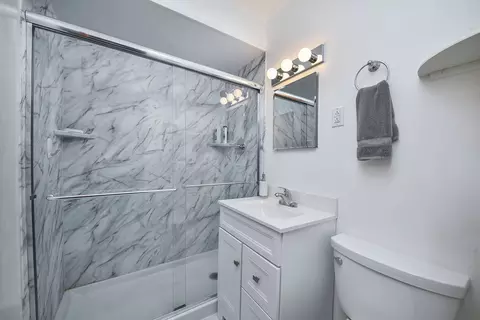 Bath - 2302 Flicker Ln, Rolling Meadows, IL 60008 photo 1 of 1