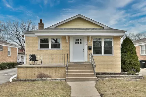 8834 S Albany Ave, Evergreen Park, IL 60805