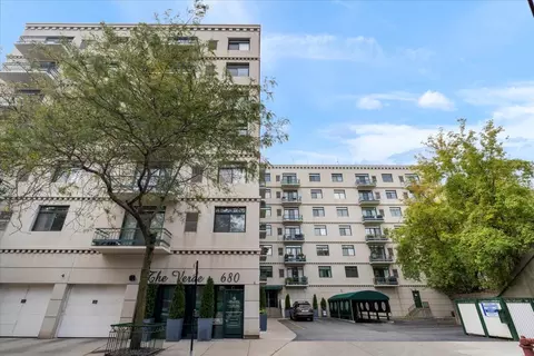 680 N Green St #412, Chicago, IL 60642