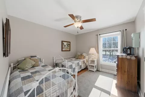 Bedroom - 11 N215 Capulet Cir, Elgin, IL 60124 photo 4 of 4
