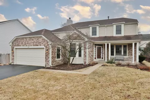 1437 Willow Tree Dr, Crystal Lake, IL 60014