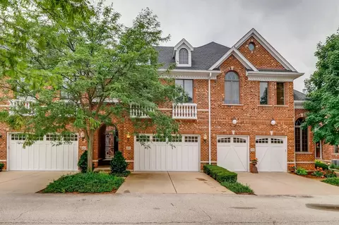 347 Arbor Glen Blvd, Schaumburg, IL 60195