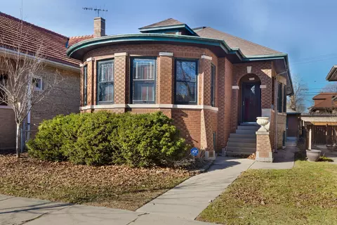6524 N Campbell Ave, Chicago, IL 60645