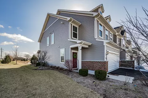 483 Watercress Dr, Aurora, IL 60504