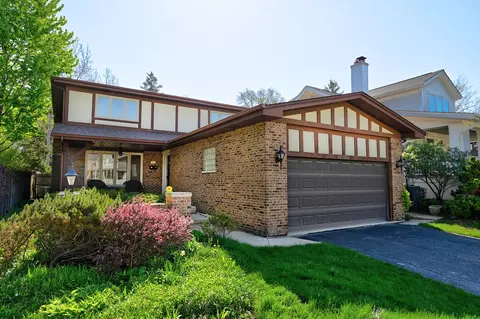 4569 Woodland Ave, Western Springs, IL 60558