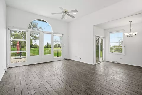 Living - 525 Highlington Ct, Beecher, IL 60401 photo 1 of 7