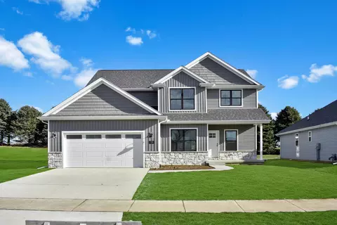 708 Rapp Dr, Mahomet, IL 61853