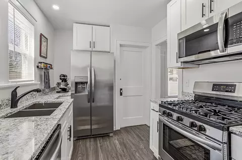 Kitchen - 1179 S Elm Ave, Kankakee, IL 60901 photo 1 of 2