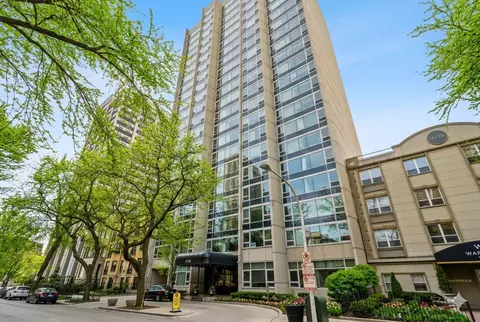 2728 N Hampden Ct #1103, Chicago, IL 60614
