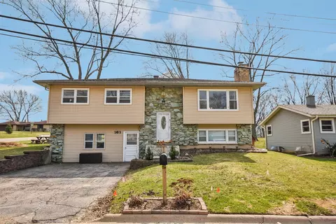 161 High Ave, Hampshire, IL 60140